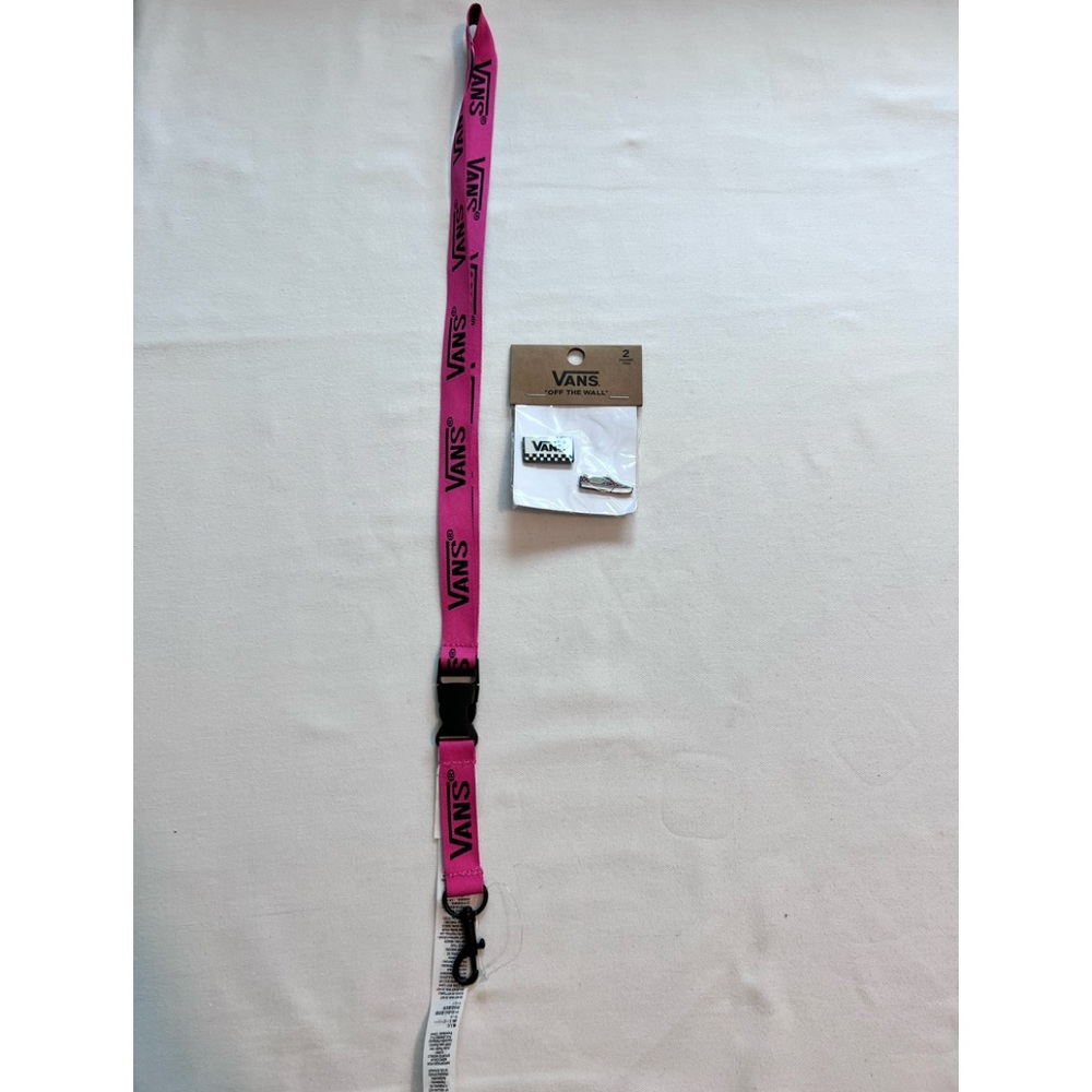 Vans Lanyard and Pin Set